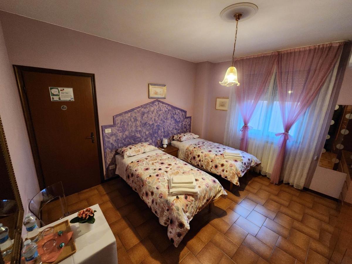 Gold B&B Ravarino Extérieur photo
